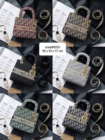 CHRISTIAN LADY DIOR
ᴄᴀɴᴠᴀs ᴍᴀᴛᴇʀɪᴀʟ
ɢᴏʟᴅ ʜᴀʀᴅᴡᴀʀᴇ
ᴡɪᴛʜ ʟᴏɴɢ ᴡᴇʙ sᴛʀᴀᴘ
sɪᴢᴇ : 19 cm

70 dhs✅

Zain31
♥️♥️♥️