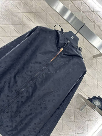 *New collections   
250 dhs🇦🇪
*good  quality  
*Sizes:S M L xl * 
*AVAILABLE NOW*🥰

Zain231
♥️♥️♥️