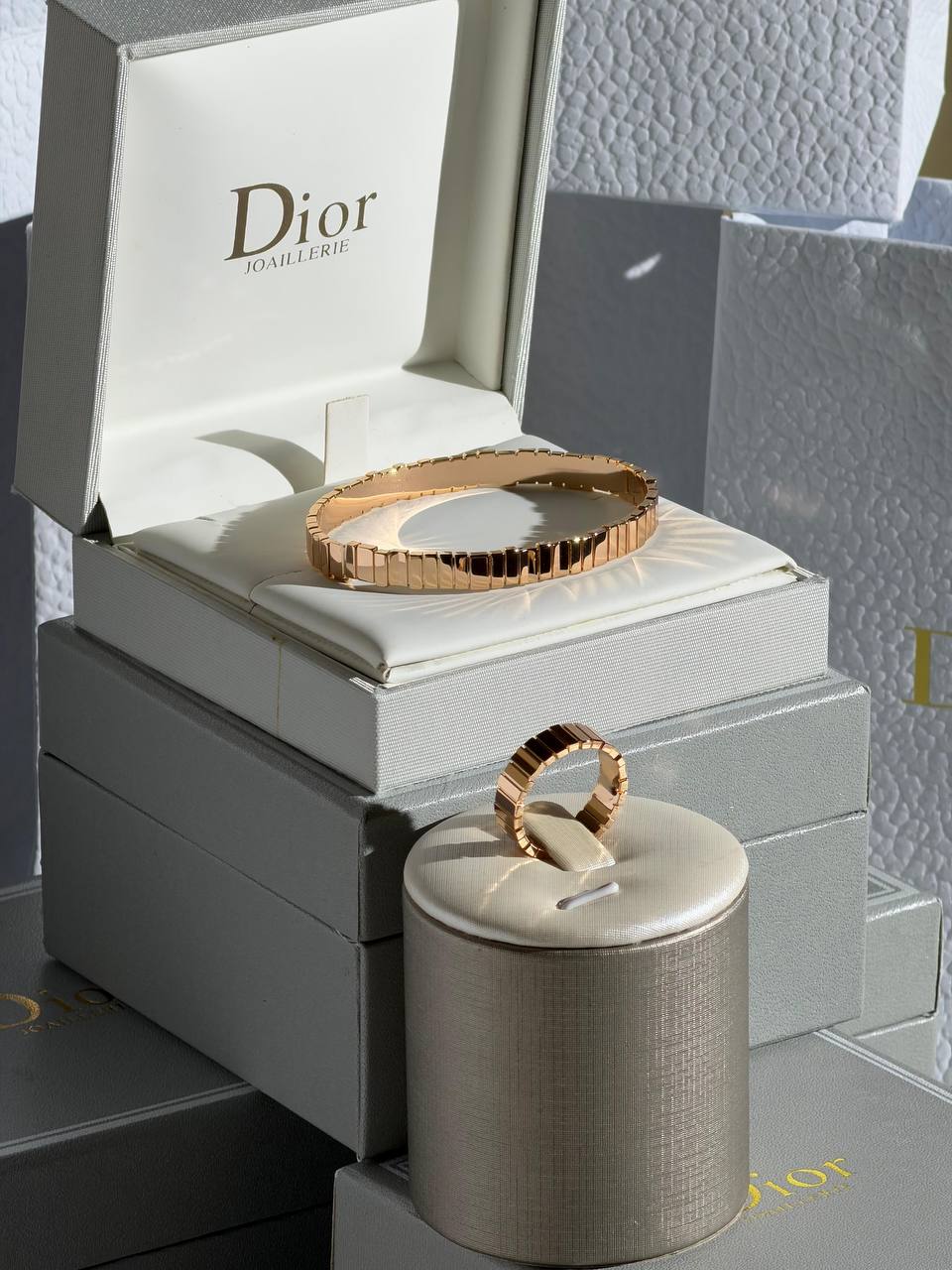 Dior
 New Collection 😍
Quality: Super Master 
Non -Tarnish color
* ⁠Earring 
* ⁠Bracelet
For Price 👇 WTSP Text Zain 0568585901

Zain268
♥️♥️♥️