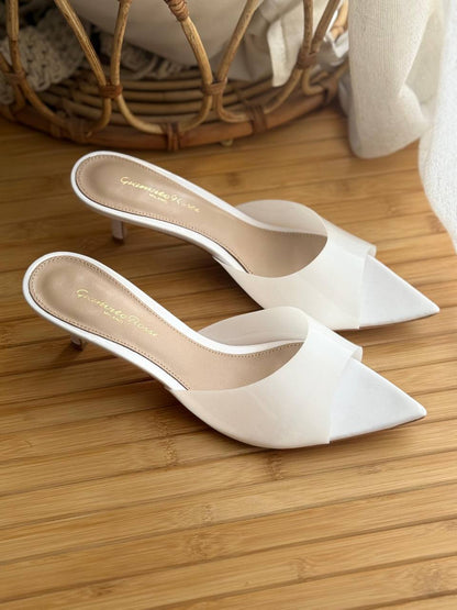 Gianvito Rossi
Super Master
𝗦𝗶𝘇𝗲 𝟯𝟲 𝘁𝗼𝗼 𝟰𝟭 
450 dhs💛

Zain303
♥️♥️♥️
