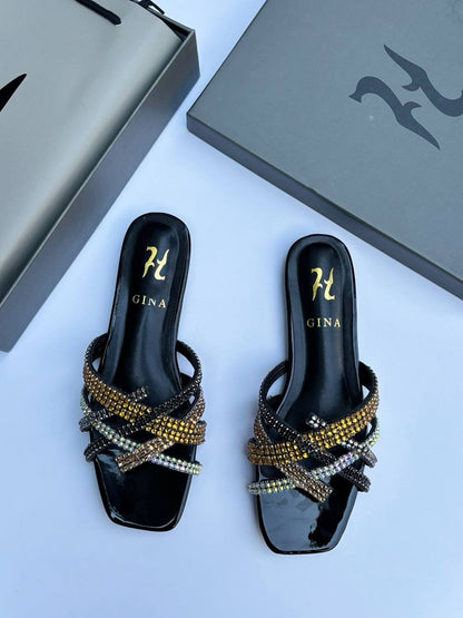Gina 
100 dhs✅
Size 36-42

Zain55
♥️♥️♥️