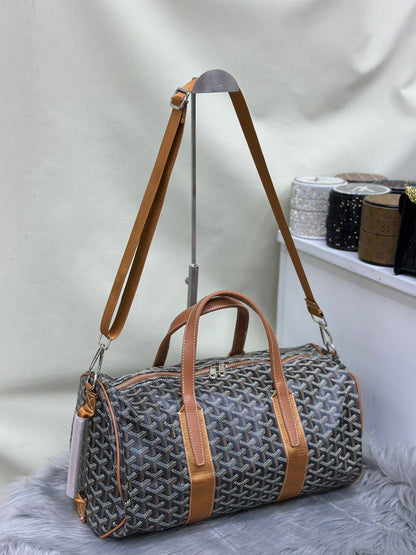 GOYARD Travel Bags
SIZE  ……… 40CM🥰
120 dhs🪙🌨️

Zain244
♥️♥️♥️