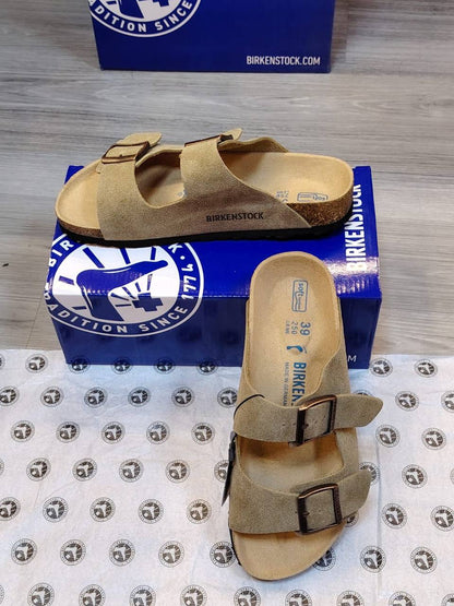 Birkenstock 
High Quality, 
Size 36 To 41
105 dhs💓

Zain120
♥️♥️♥️