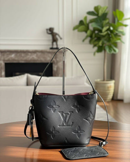 LV ALL IN BB 
17-25*13*18cm 
95 dhs🪙💕

with BOX
🎁🎁🎁

Zain44
♥️♥️♥️