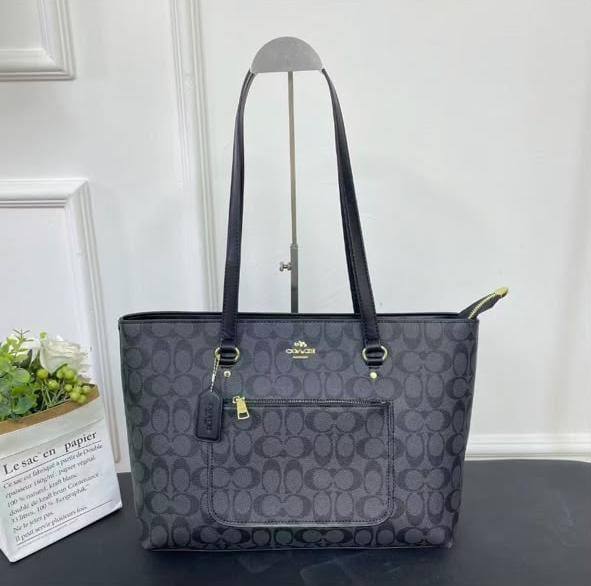 Coach City 
Tote Bag
good quality

42*27*13 cm
85 dhs🇦🇪🇦🇪

Zain95
♥️♥️♥️