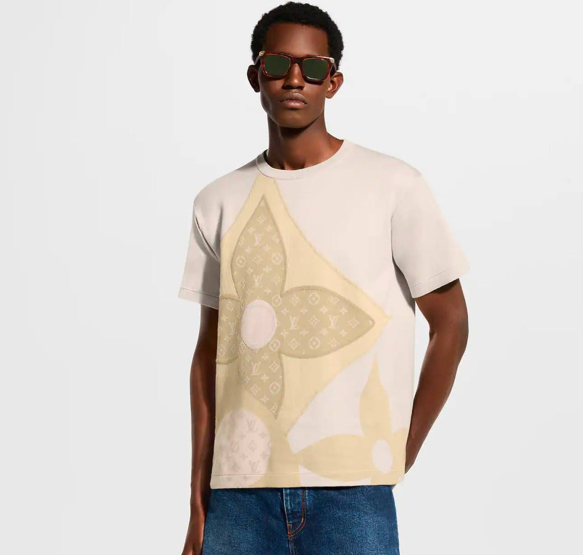 LV
Men’s Tshirt 
Master Quality 
SMLXLXXL 

330 dhs🇦🇪🇦🇪

Zain276
♥️♥️♥️