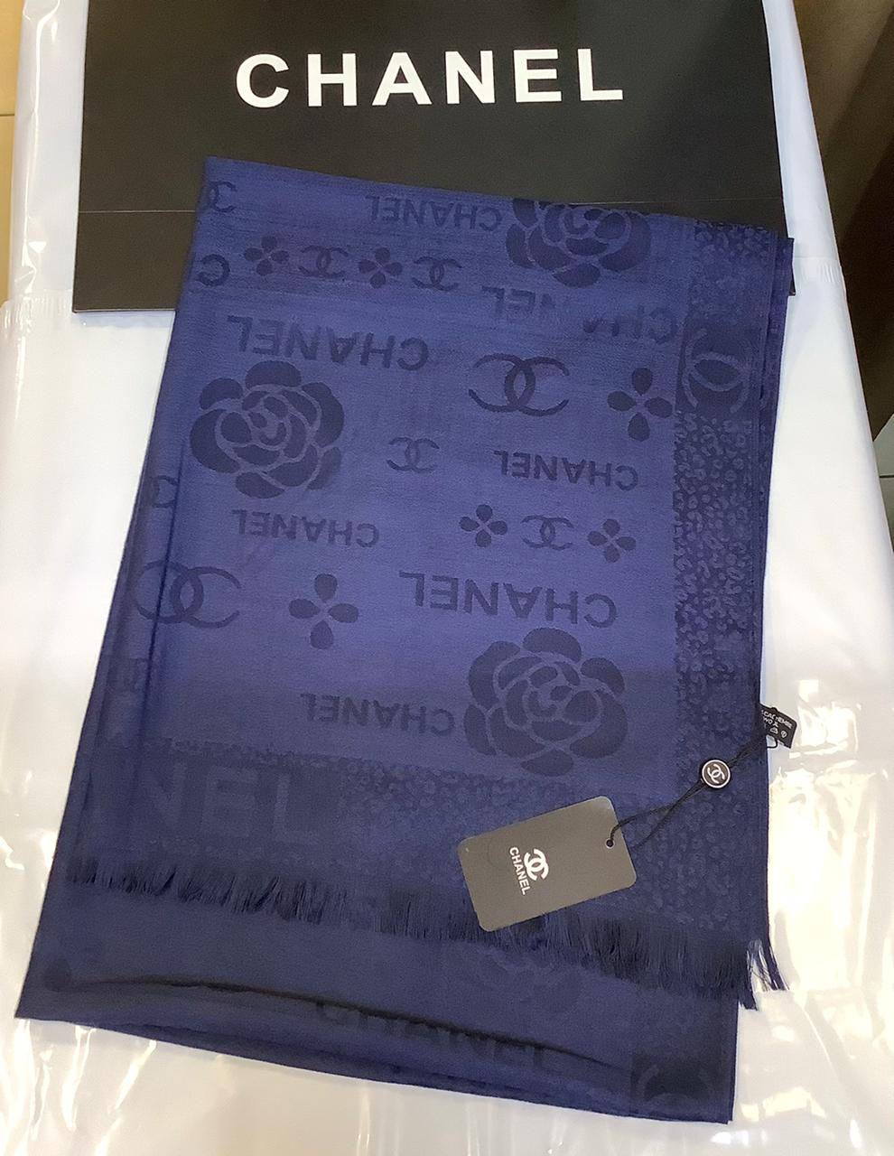 Scarf
Chanel
New cotton 
45 dhs✅

Zain93
♥️♥️♥️
