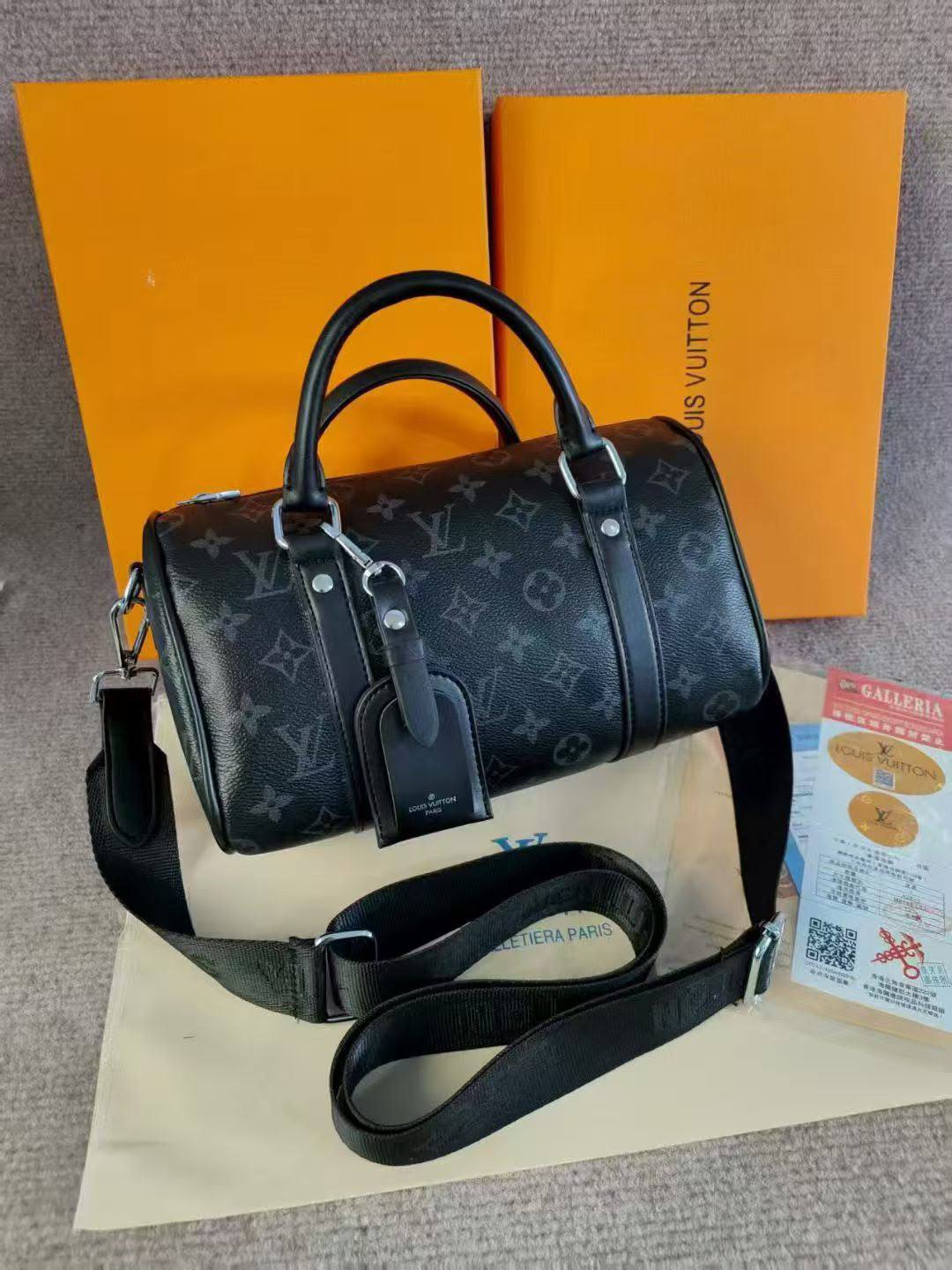 Goyard - LV
New Came❣️❣️
115 dhs✅

Zain143
♥️♥️♥️