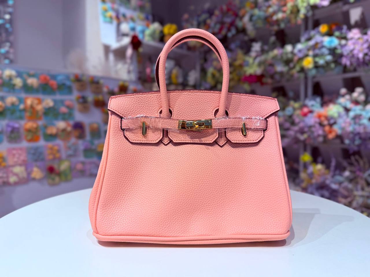 Hermes 
25cm  Golden
110 dhs💛

Zain44
♥️♥️♥️