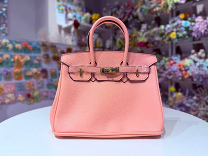 Hermes 
25cm  Golden
110 dhs💛

Zain44
♥️♥️♥️