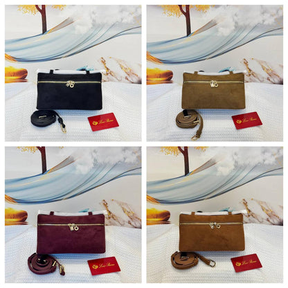 LORO PIANA

Best quality 
with box
85 dhs🇦🇪🇦🇪

size 19CM

Zain290
♥️♥️♥️