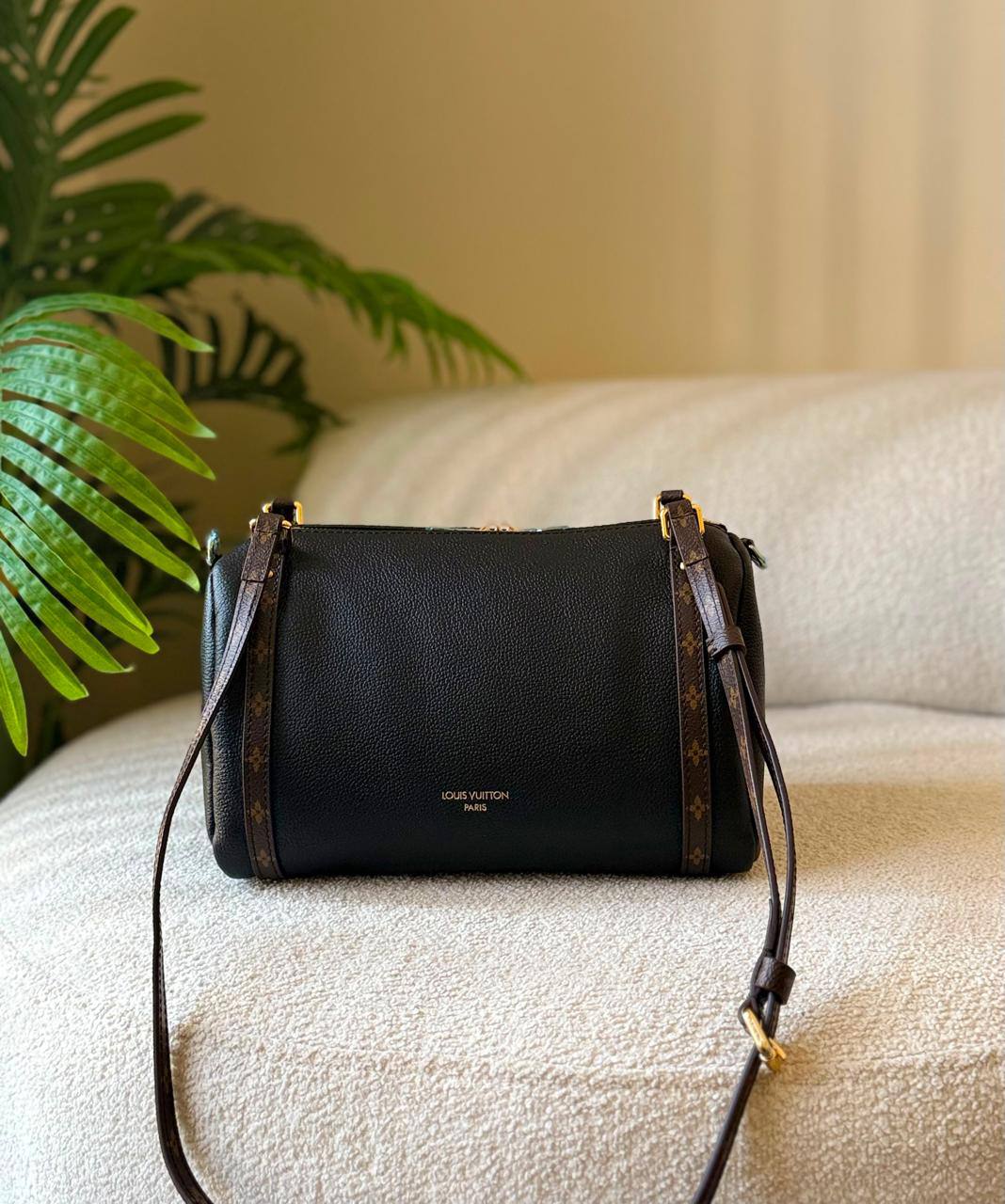 CHANEL
LV
       🌿 😻 24 Cm😍 🍃
For Price 👇 WhatsApp✅
0568585901 
0507557372
0552275751 Owner Zain 👌

Zain246
♥️♥️♥️