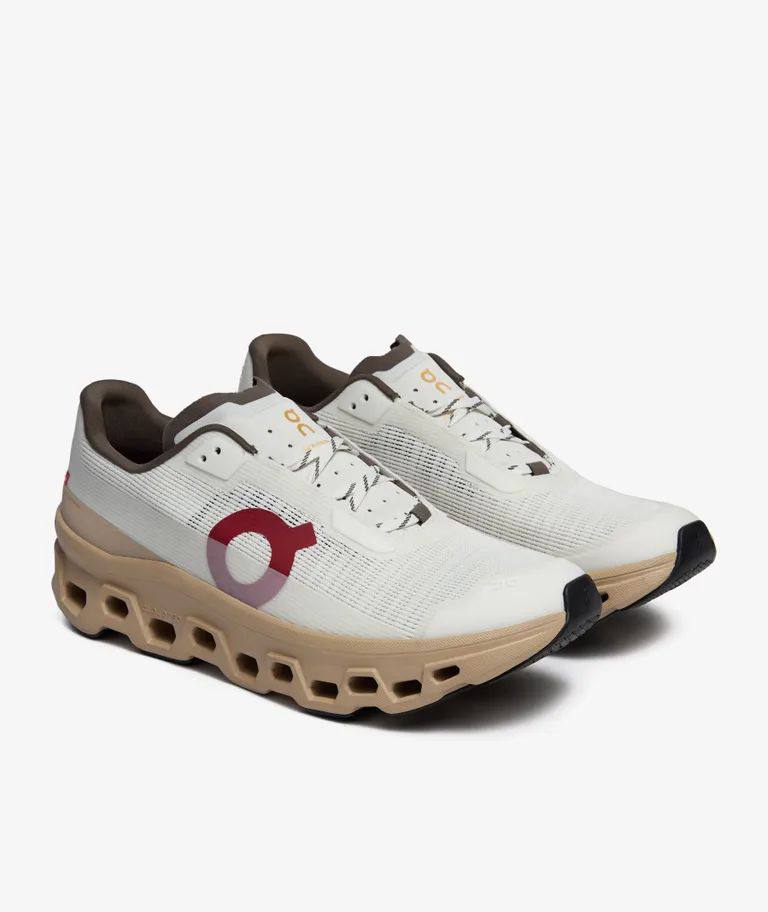 On Cloudmonster Void Year of the Horse 🐴 
36-45 AVAILABLE 🤩
210 dhs✅

Zain242
♥️♥️♥️