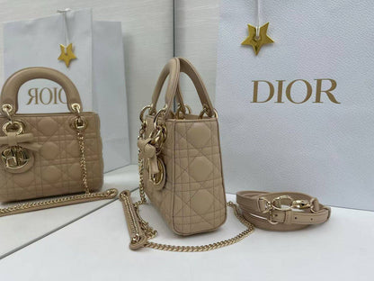 Super XXX Master Bags
For Price 👇 WTSP Text Zain 0568585901

Zain274
♥️♥️♥️