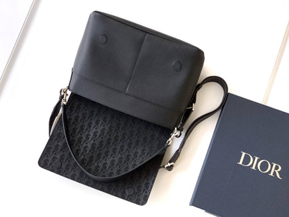 NEW COLLECTION👌🏻
DIOR BAG❤‍🔥
SUPER MASTER Quality👑With Original Packaging👌🏻
For Price 👇 WhatsApp✅
0568585901 
0507557372
0552275751 Owner Zain 👌

Zain329
♥️♥️♥️