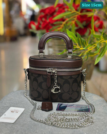 Coach
Best quality

With box’s
🎁🎁🎁

90 dhs🗽
size 15cm

Zain158
♥️♥️♥️