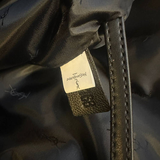 YSL
GOOD QUALITY 
120 dhs✅

Zain39
♥️♥️♥️