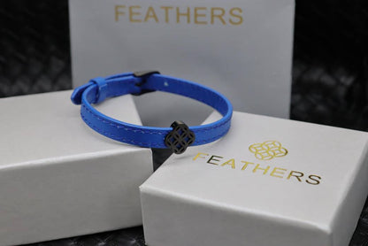 Bracelet 

60 dhs🪙💕 

With box paper bag
🎁🎁🎁

Zain33
♥️♥️♥️