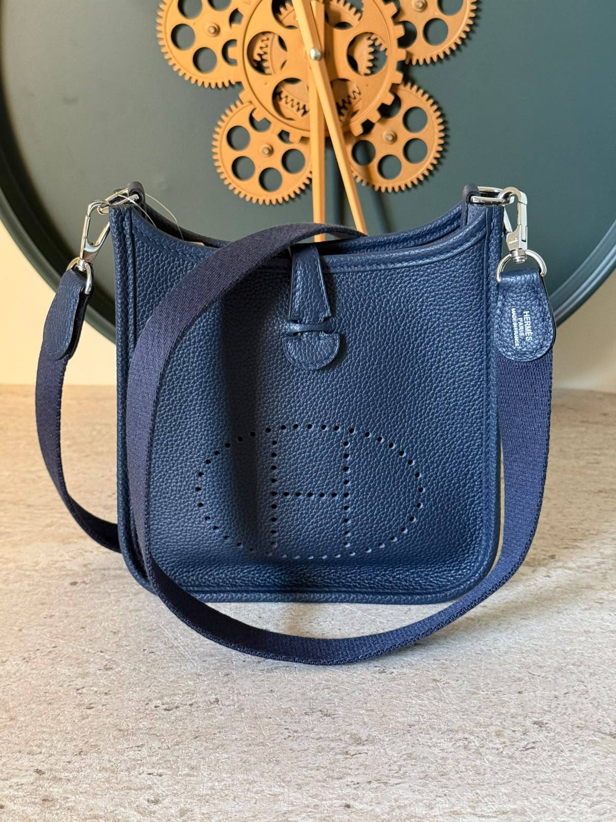 HERMES 💫

Super Master Quality ⚡️

Original Packing 🎁

Size 16CM📏

For Price 👇 WhatsApp✅
0568585901 
0507557372
0552275751 Owner Zain 👌

Zain321
♥️♥️♥️