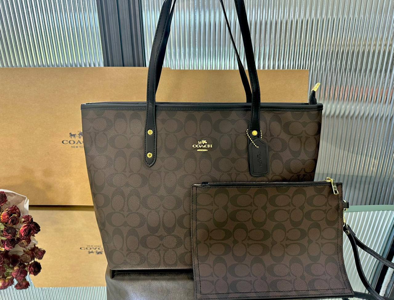 COACH
Size     42cm
95 dhs🪙🌺

Withbox  
🎁🎁🎁

high quality

Zain04
♥️♥️♥️