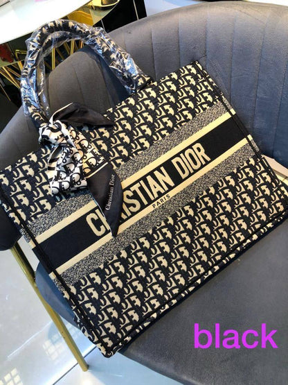 DIOR 
95 dhs🌺
Ambordary

Zain90
♥️♥️♥️