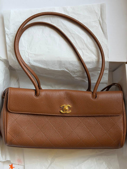 Chanel 𝐔𝐫𝐛𝐚𝐧 𝐄𝐬𝐬𝐞𝐧𝐭𝐢𝐚𝐥 𝐄𝐚𝐬𝐭 𝐖𝐞𝐬𝐭 𝐒𝐡𝐨𝐩𝐩𝐢𝐧𝐠 𝐓𝐨𝐭𝐞 
1550 dhs✅

ETAG4
♥️♥️♥️
