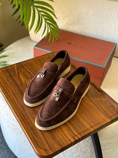 LORA PIANA 
SuperMaster Quality 💯
450 dhs💓
Size:36-41💥

Zain171
♥️♥️♥️