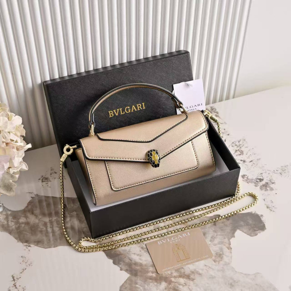 Bvlgari 
100 dhs🇦🇪🇦🇪

with box
size 19×5×9cm

Zain42
♥️♥️♥️