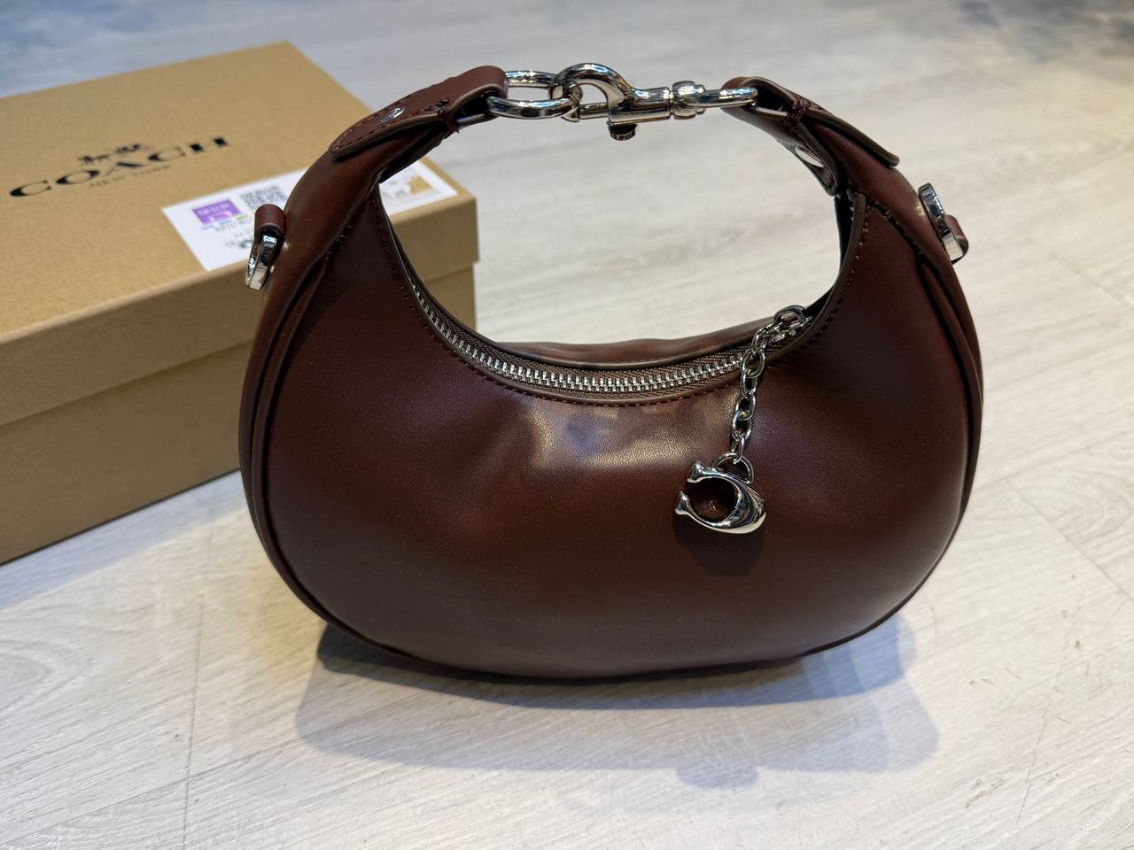 Coach Jonie bag 

20cm
95 dhs💓 

with BOX
🎁🎁🎁

Zain44
♥️♥️♥️