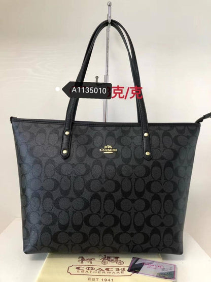 Coach
70 dhs🪙🌨️

Zain50
♥️♥️♥️