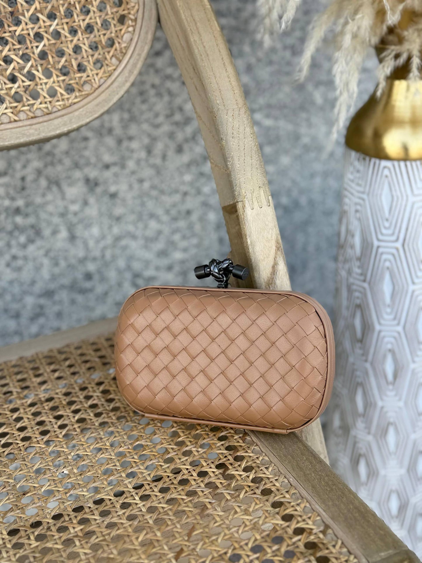 BOTTEGA VENETA

16cm
320 dhs🗽
Super Master Quality✨✨✨
With box🎁

Zain167
♥️♥️♥️