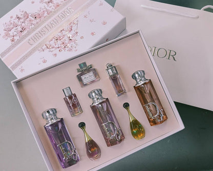 Dior set

3pcs-30 ml

5pcs-5ml
120 dhs🇦🇪🇦🇪🇦🇪

Zain01
♥️♥️♥️