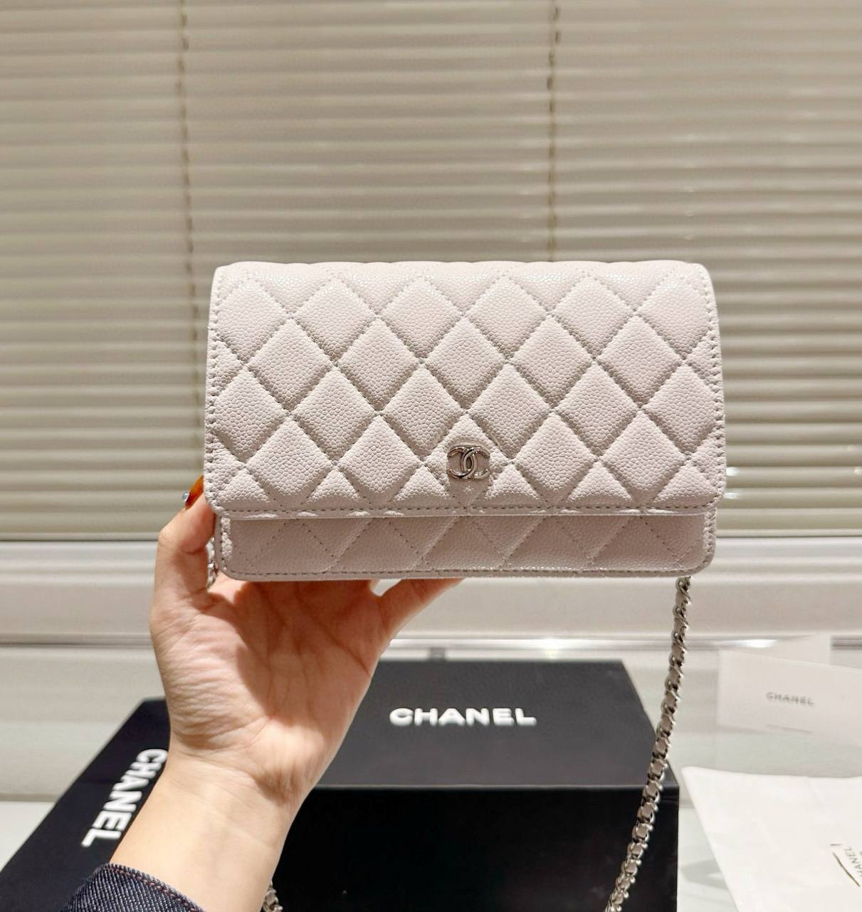 CHANEL 
COPY ONE 

WITH BOX 
🎁🎁🎁

190 dhs✅
leather 

Zain39
♥️♥️♥️