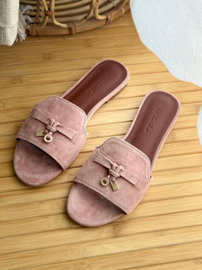 Loro Piana
*Super Master*
𝘀𝗶𝘇𝗲 𝟯𝟲 𝘁𝗼 𝟰𝟮 
400 dhs💓

Zain303
♥️♥️♥️
