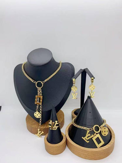 Accessories Set
45 dhs🪙🌨️

Zain45
♥️♥️♥️