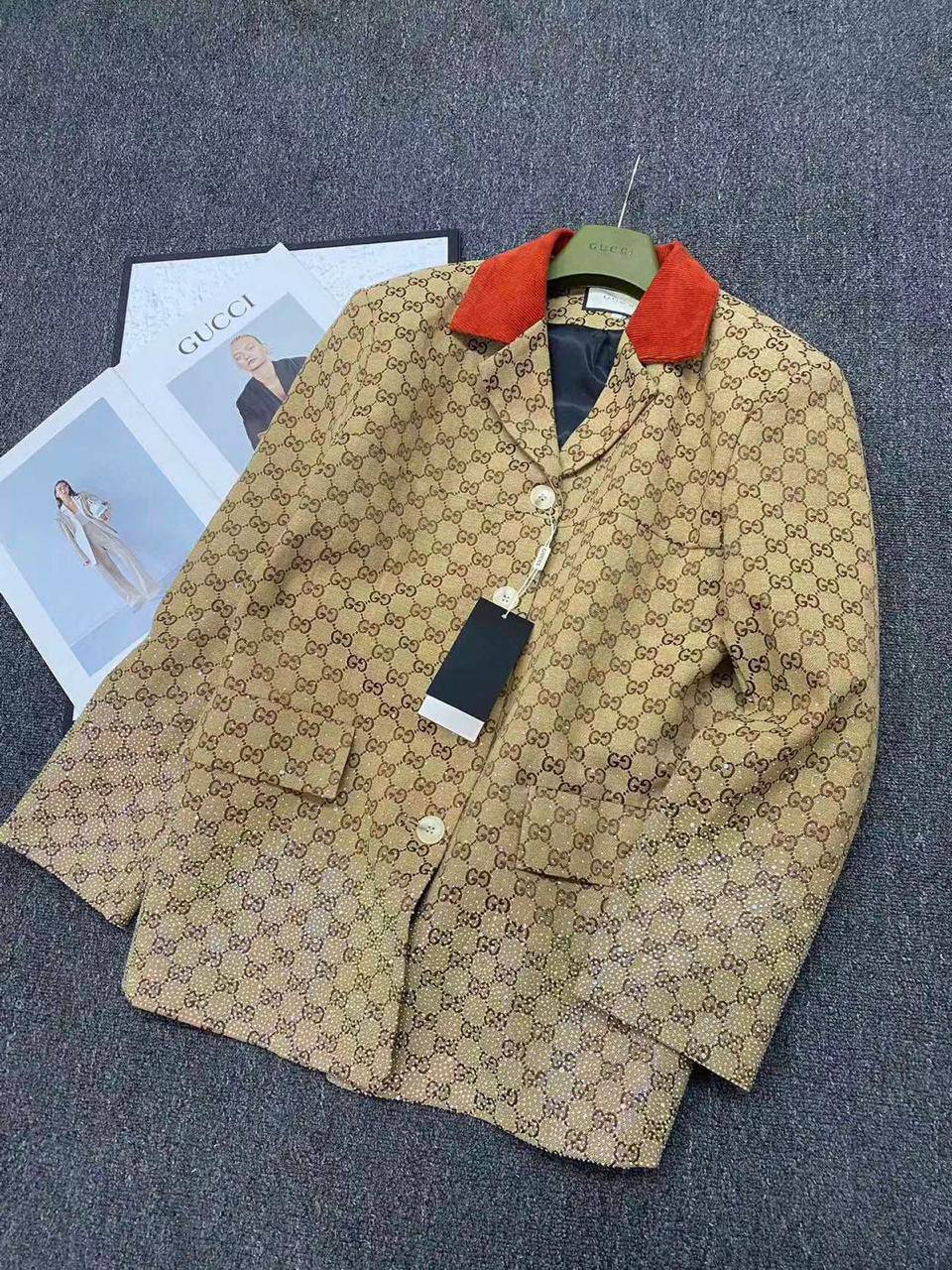 *New collections master                                             
good Gucci set🧚‍♀️🧚‍♀️🧚‍♀️🧚‍♀️
*AVAILABLE
350 dhs🪙💕
size：S M L

Zain231
♥️♥️♥️