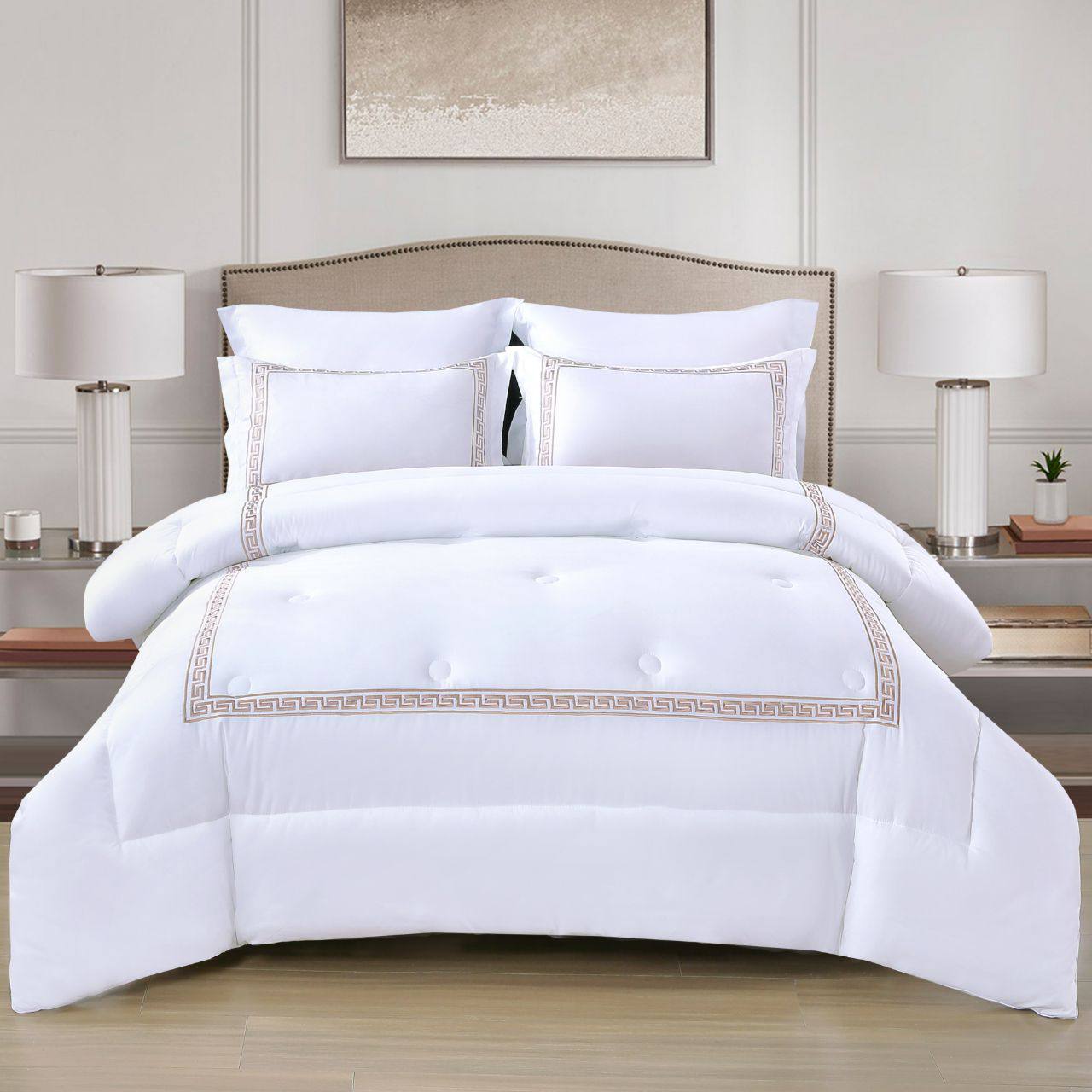 New collection ✅✅✅✅
Embroidered 🪡🪡🪡
100 % cotton 
Comfort set 
King size comfort 6pcs set 
170 dhs💓

Zain99
 ♥️♥️♥️