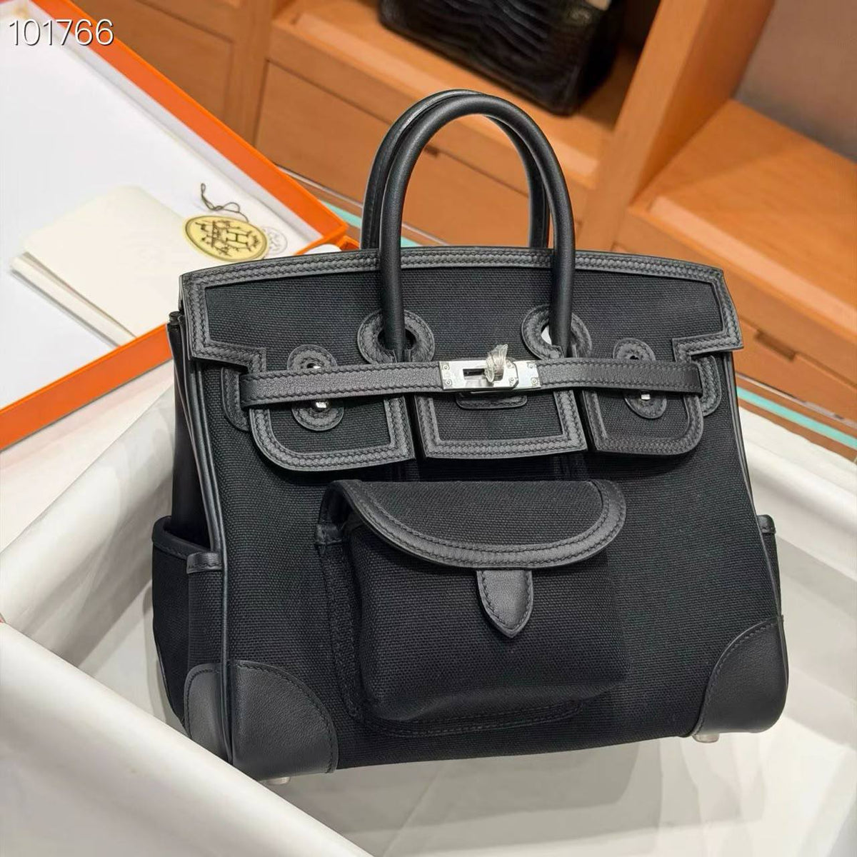 Hermes

420 dhs🇦🇪🇦🇪

Zain153
♥️♥️♥️