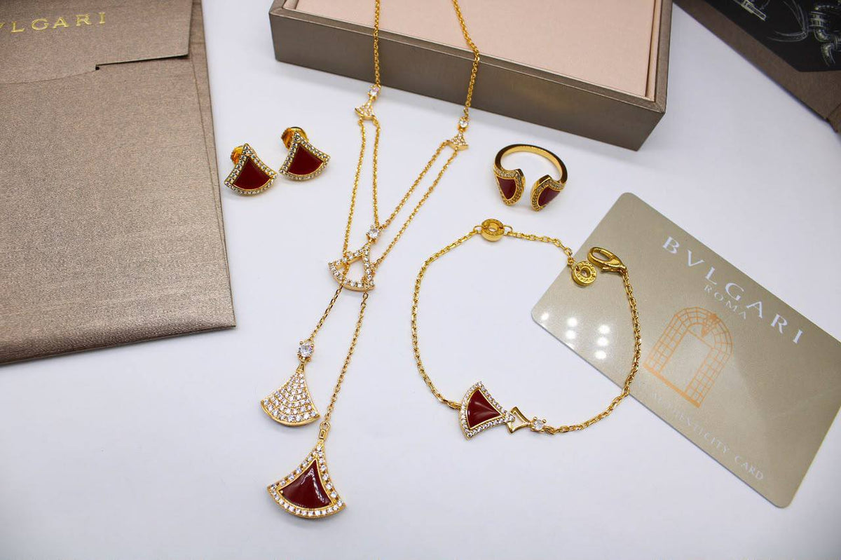 Bvlgari 
Set

230 dhs🇦🇪🇦🇪

Zain122
♥️♥️♥️
