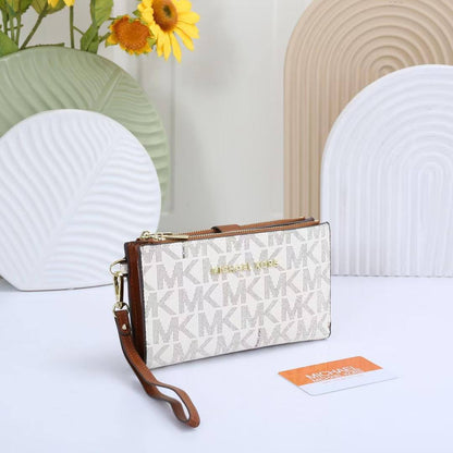 Bags
60 dhs✅

high quality

Zain26
♥️♥️♥️