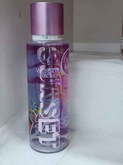 Victoria Secret Mist
20 dhs✅

Zain87
♥️♥️♥️
