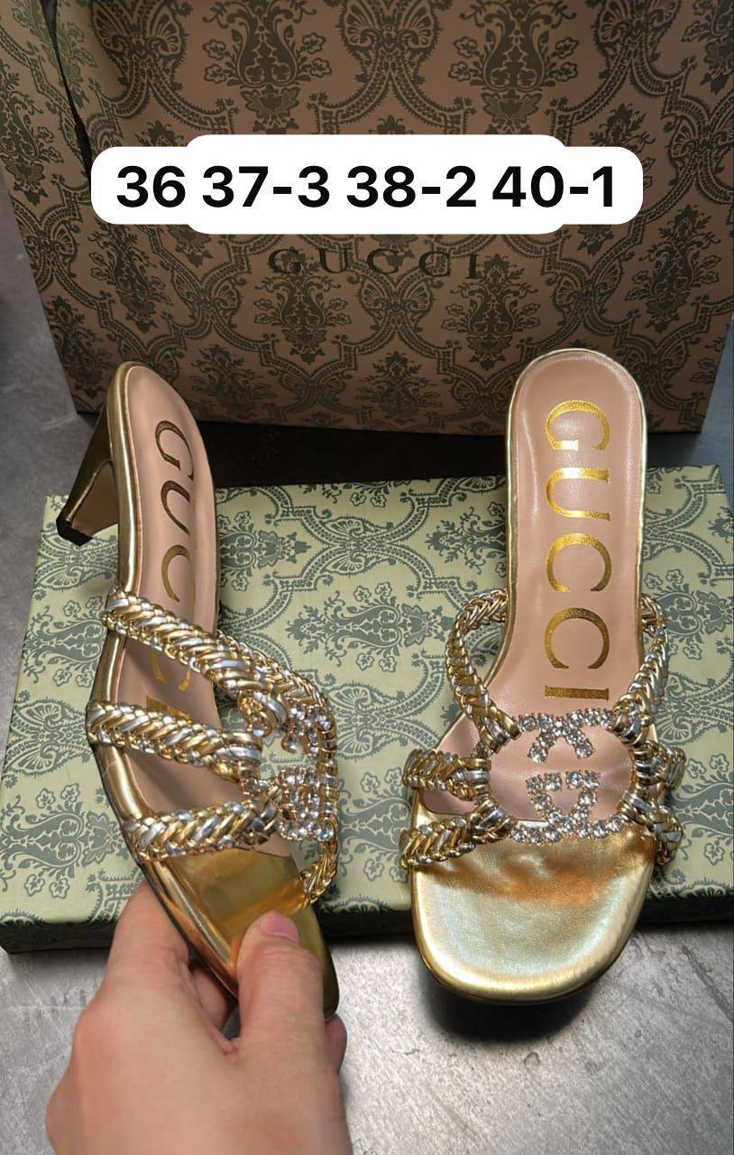 Gucci 

120 dhs💓

Zain146
♥️♥️♥️