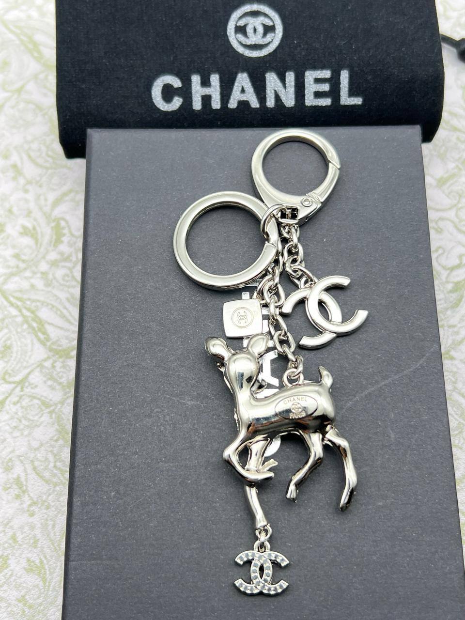 *Offer Key Chain* ⛓️‍💥 
Good quality 
*Each* 👇👇👇

60 dhs🪙🖤 Master box 👈

Zain48
♥️♥️♥️