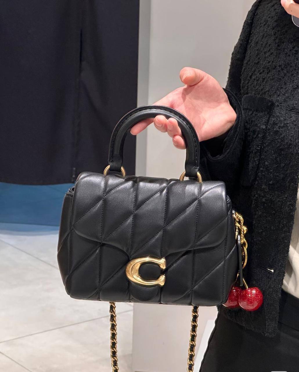 💗 Coach Tabby

1️⃣ First quality +🎁

Size : 21 * 16 cm
85 dhs🇦🇪🇦🇪

with box 🎁

Zain115
♥️♥️♥️