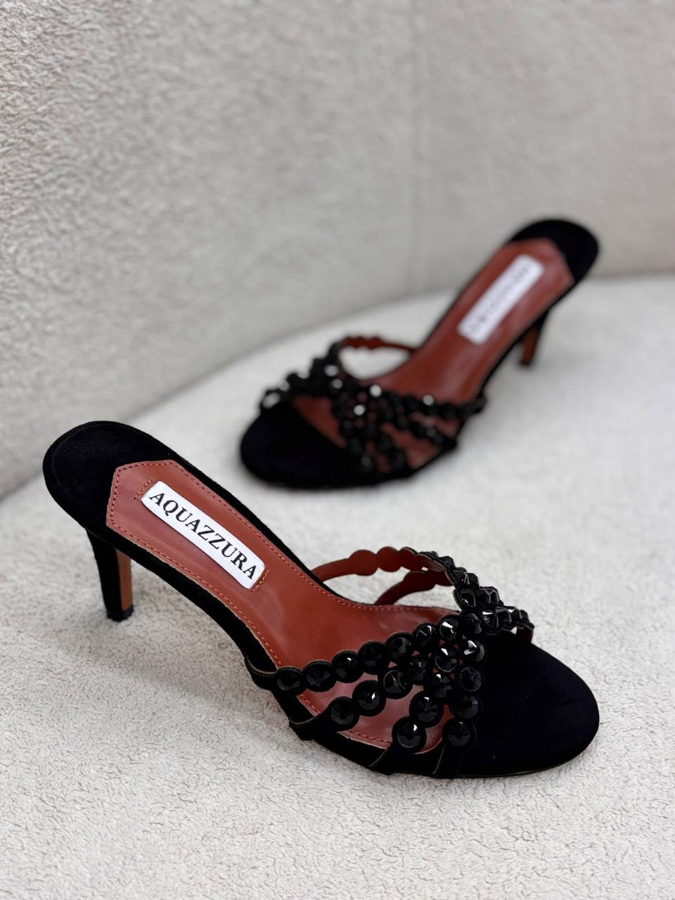 Aquazzura
120 dhs✅
Size 36-42

Zain55
♥️♥️♥️