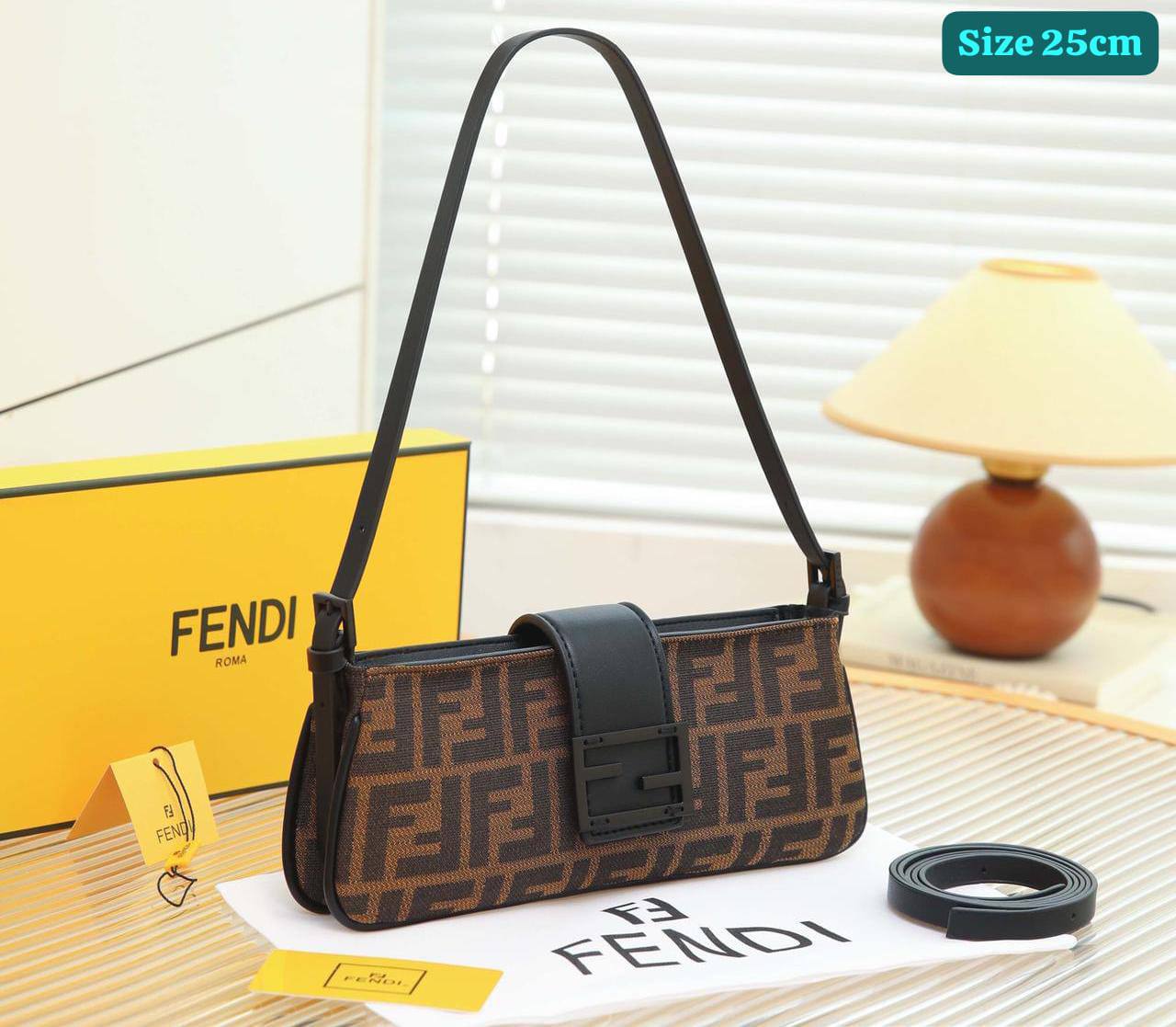 Fendi
Good quality 

with box 🎁🎁🎁

90 dhs💓

Zain186
♥️♥️♥️