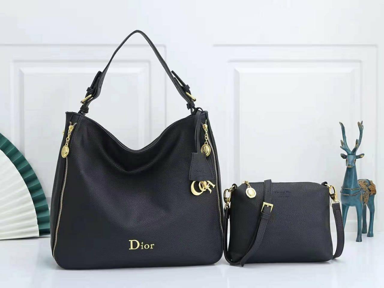 Chanel - Dior - YSL
100 dhs✅
high quality

Zain26
♥️♥️♥️