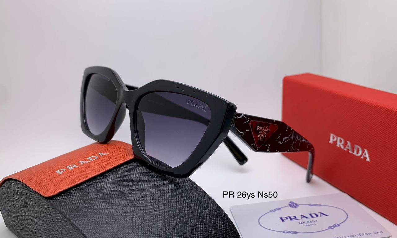 Prada
70 dhs💓

Zain126
♥️♥️♥️