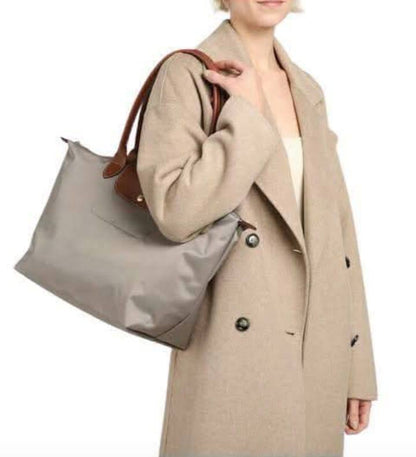 Long Champ
70 dhs✅
size 42cm

Zain26
♥️♥️♥️