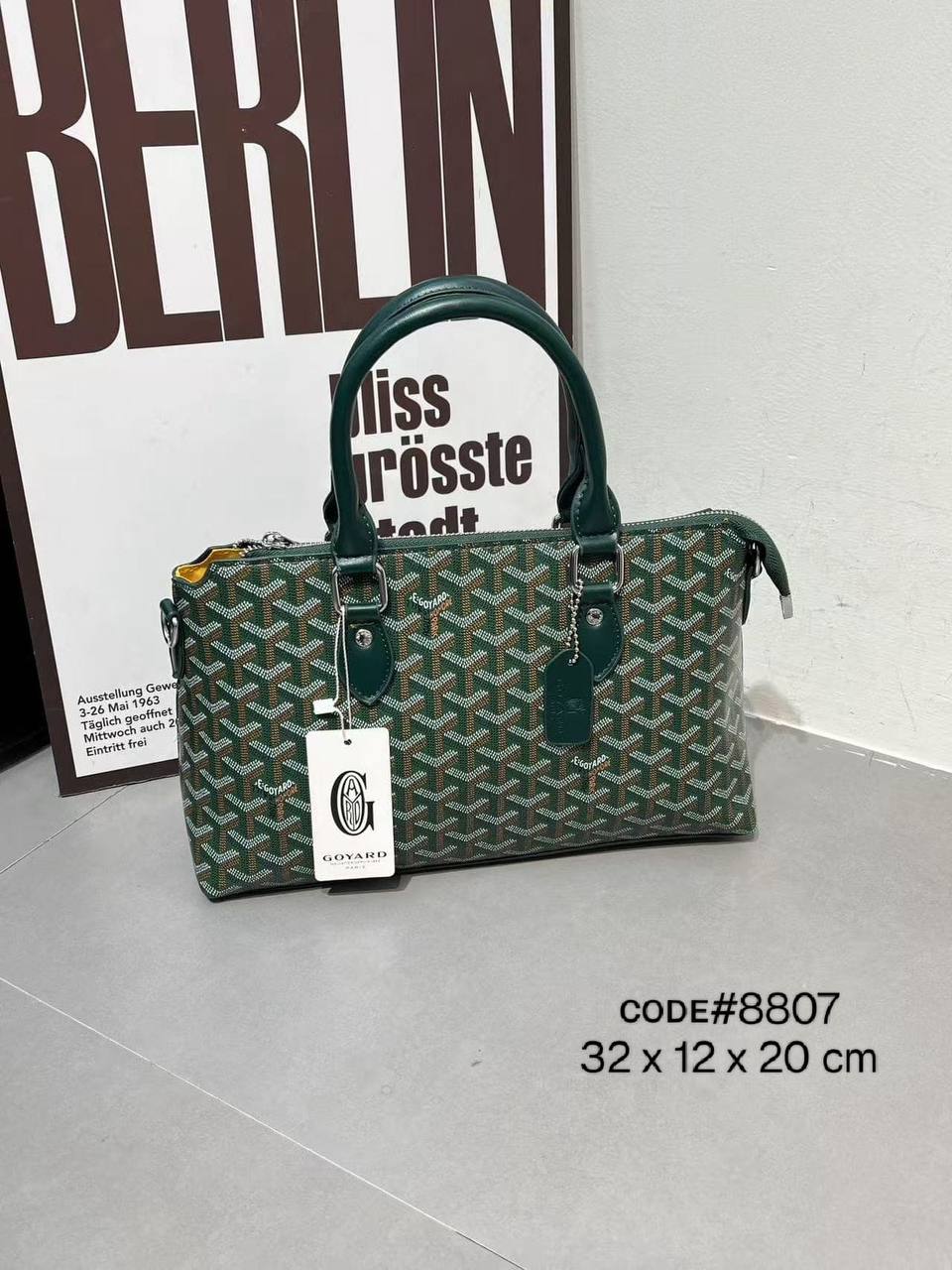 GOYARD sᴀᴛᴄʜᴇʟ
ᴛᴏᴘ ʜᴀɴᴅʙᴀɢ
ɢᴏʏᴀʀᴅɪɴᴇ ᴄᴀɴᴠᴀs
ɪᴄᴏɴɪᴄ ᴄʜᴇᴠʀᴏɴ ᴘᴀᴛᴛᴇʀɴ
ᴡɪᴛʜ ʟᴏɴɢ ʙᴇʟᴛ sᴛʀᴀᴘ
sɪᴢᴇ: 32 cm

75 dhs🇦🇪

Zain31
♥️♥️♥️